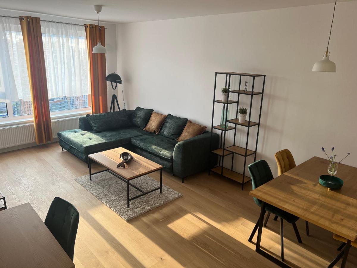 New Downtown Apartment Couple Minute From The Old Town Bratislava Bagian luar foto