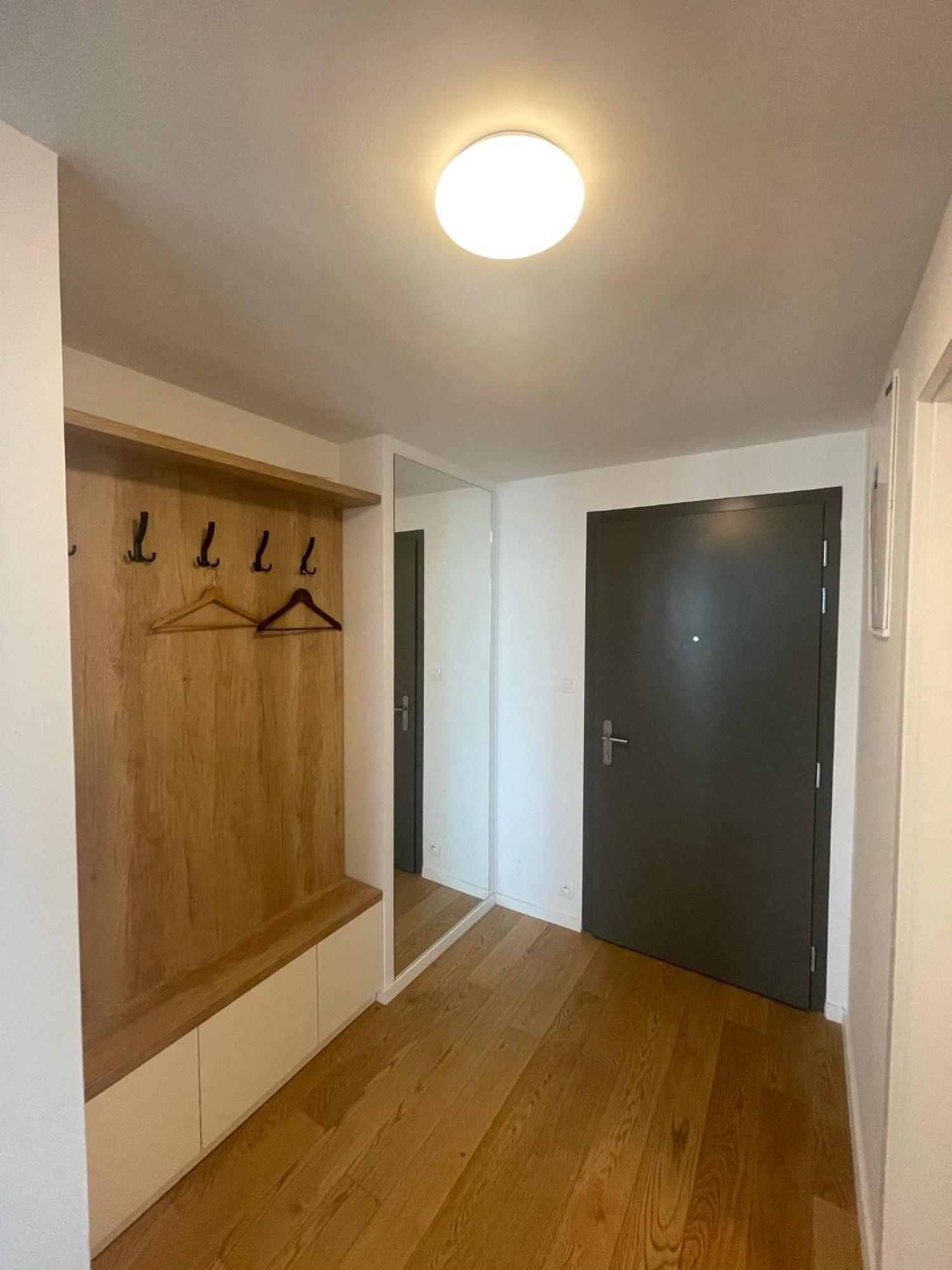 New Downtown Apartment Couple Minute From The Old Town Bratislava Bagian luar foto